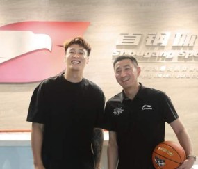 九游体育比分-媒体人：张镇麟加盟上海的转会费不菲，赵睿连他的一半都不到